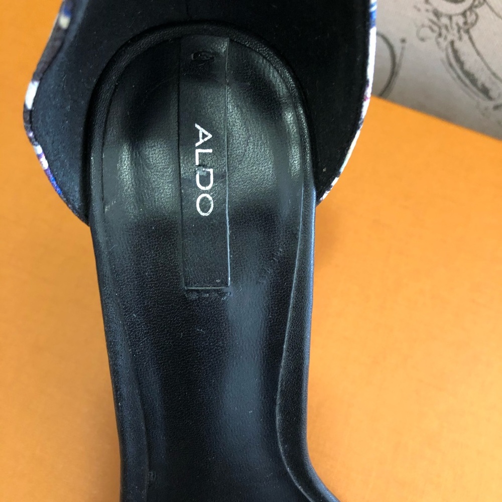 Also shoes